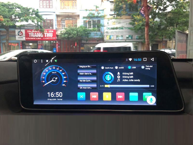 man-hinh-android-luxus-RX250-1-flyauto.vn