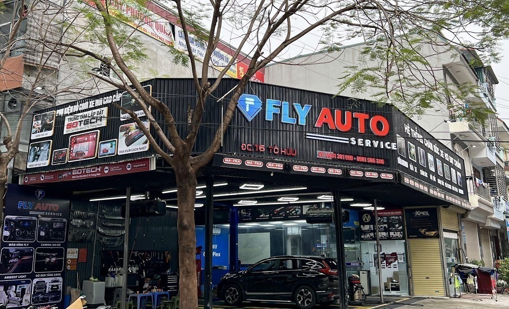 man-hinh-gotech-toyota-Hilux-Flyauto